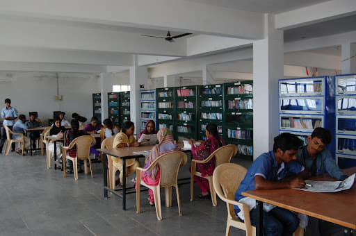 Safa College of Pharmacy Kurnool Gallery photo 3